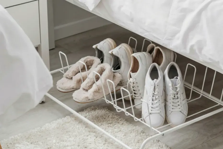 Rolling underbed shoe holder with wheels – my secret to a clutter-free cozy bedroom! 🛏️