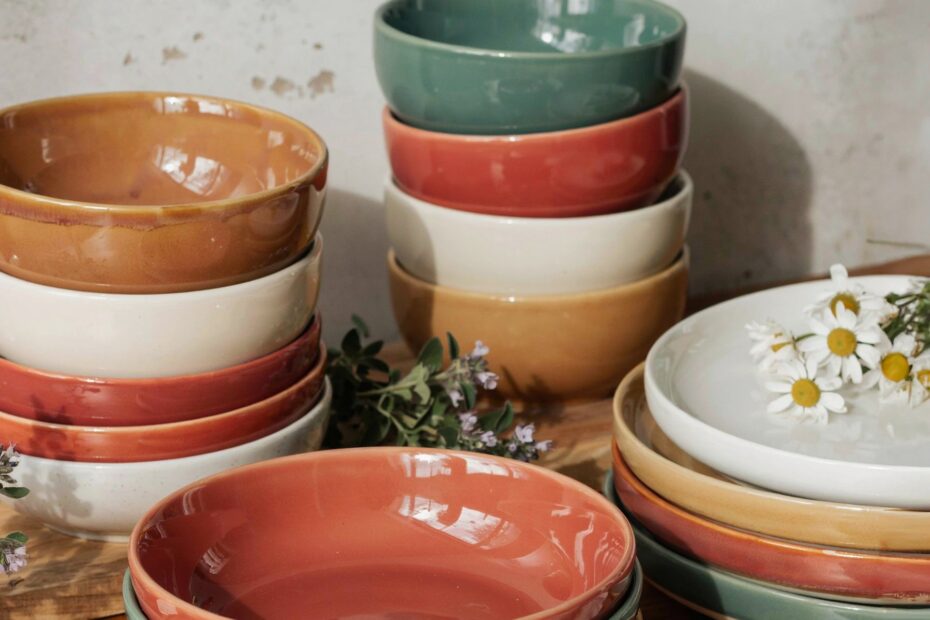 Bloomhouse Dinnerware Collection | Thrift Store Score for Budget Home Decor | Vintage Plates & Bowls Set